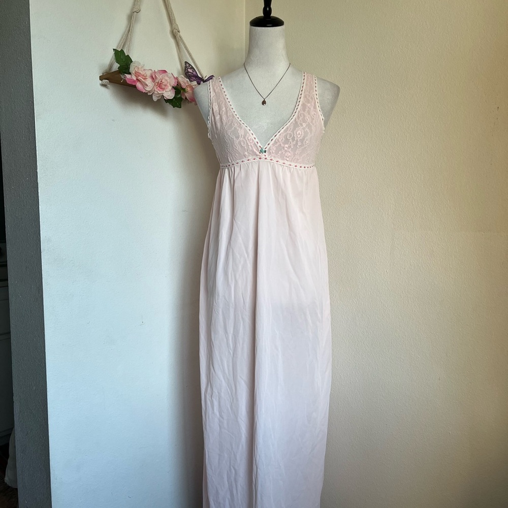 Vintage Baby Pink Lace Nightgown size m